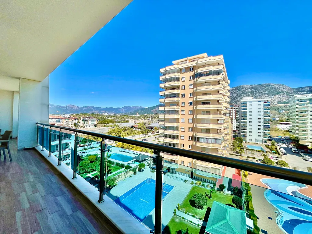 Квартира на берегу средиземного моря Sfera residence