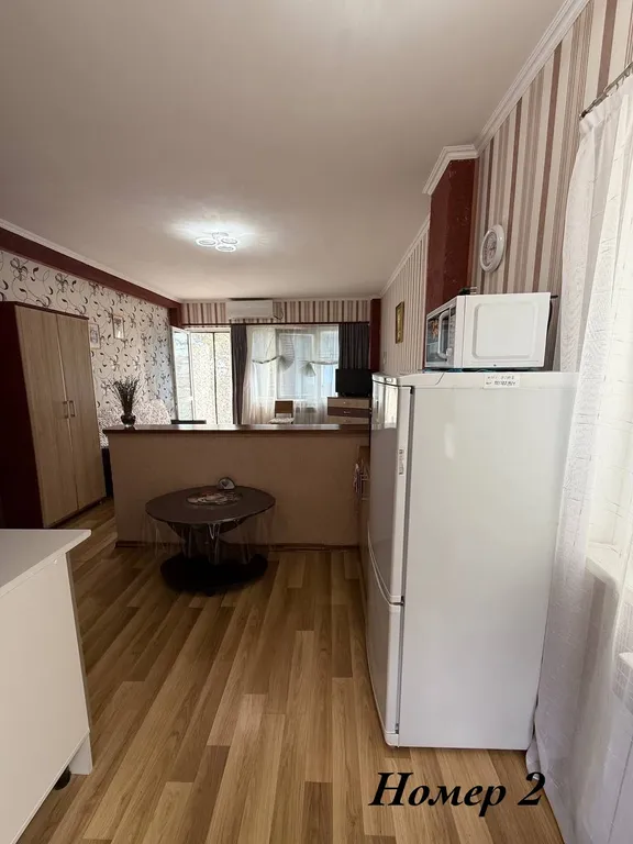 Уютная комната в частном доме  со своим двором.