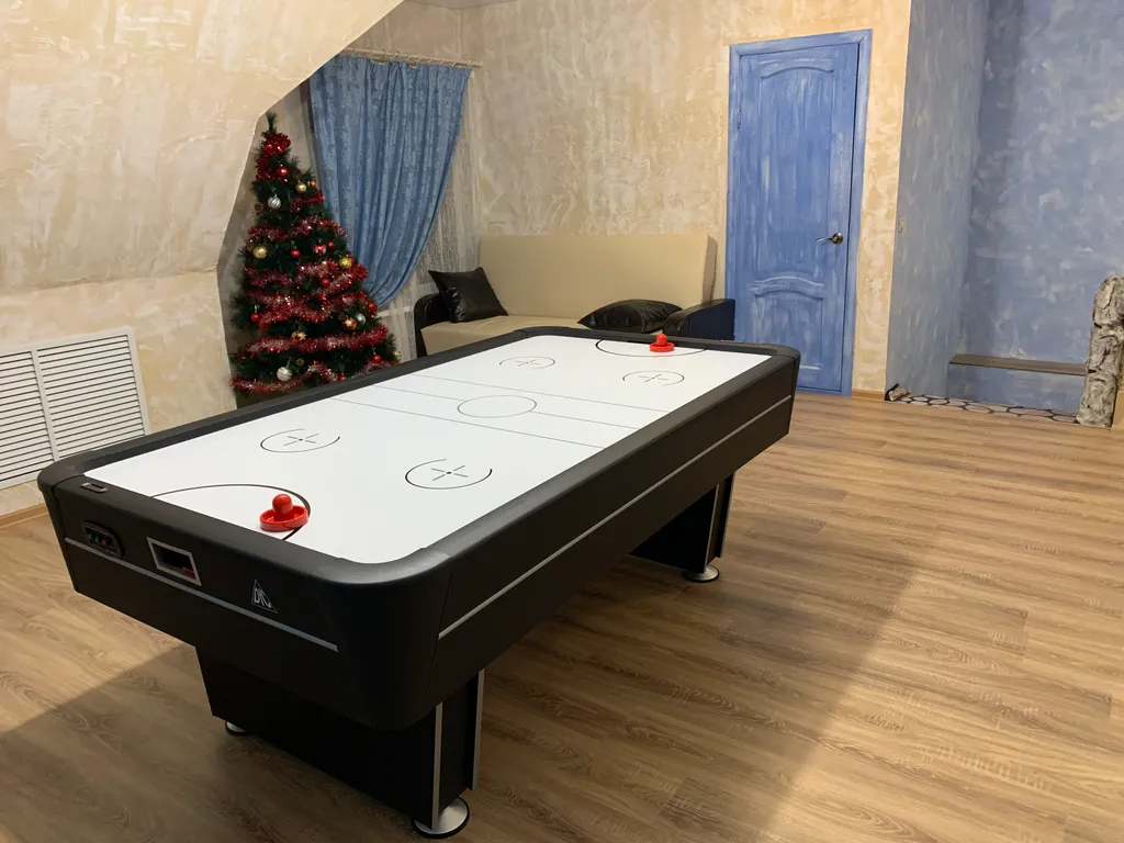 Просторный дом с баней и бассейном