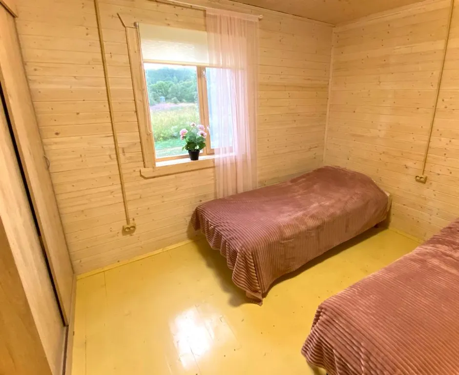 Уютный дом на берегу озера "Прозрачный берег №2"