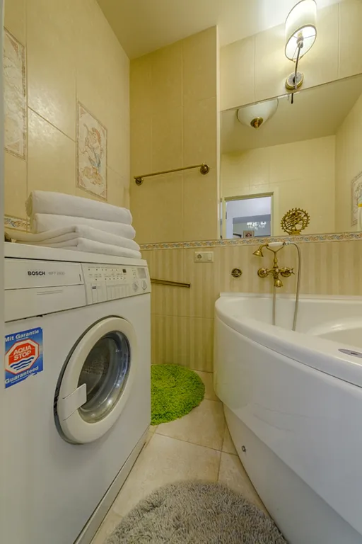 Квартира 4-комнатные апартаменты в центре города с видом на проспект — Минск