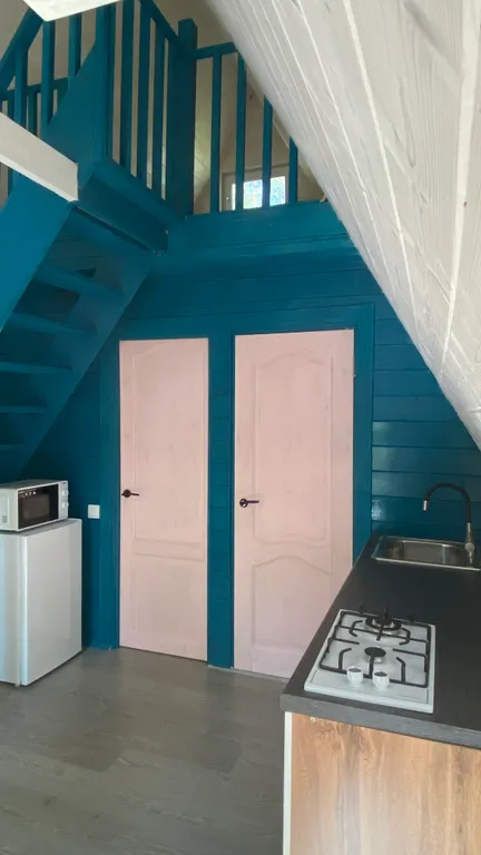 Уютный домик в нацпарке для 2-4 человек в лесу на берегу реки Пра