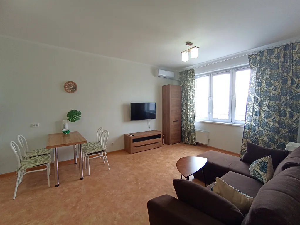 2-комнатная квартира с видом на Енисей, 9 минут до Бобрового лога