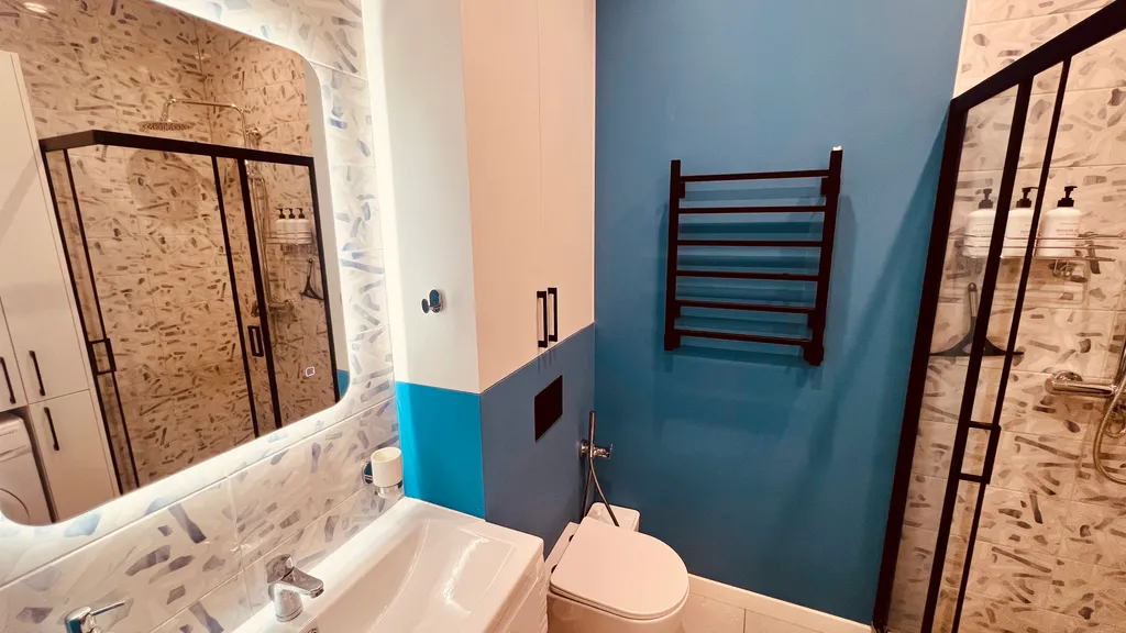 Квартира у моря с новым ремонтом, на первой линии