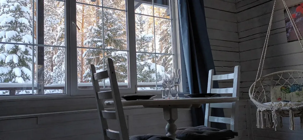 Коттедж с камином и видом на озеро