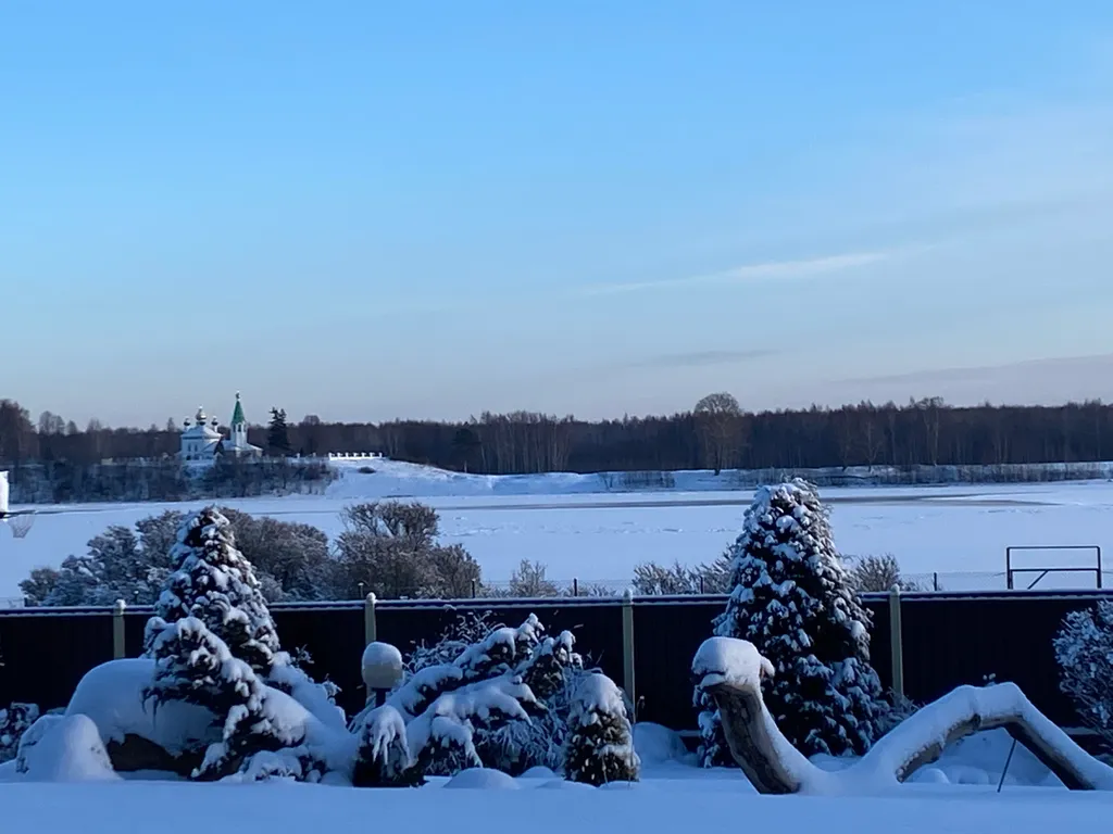 Дом-баня с видом на Волгу