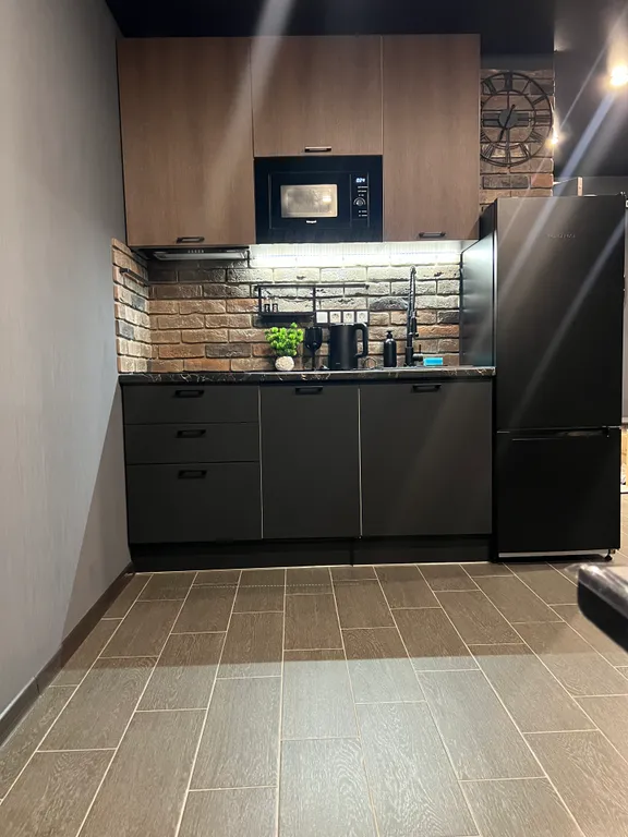 Однокомнатная квартира-студия с дизайнерским ремонтом