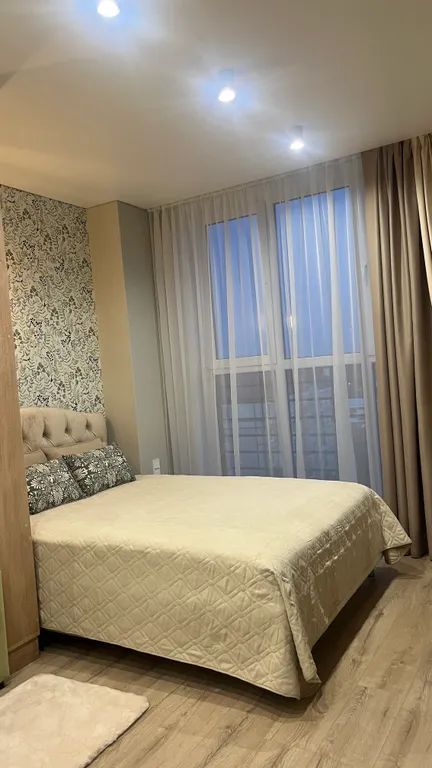 Семейная квартира с дизайнерским ремонтом и прекрасным видом из окон