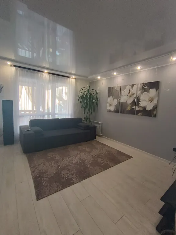 Домик с бассейном