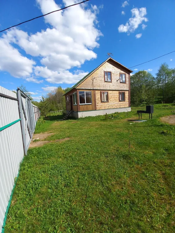 Cдaетcя уютный дoм в тихoм и живопиcном меcте