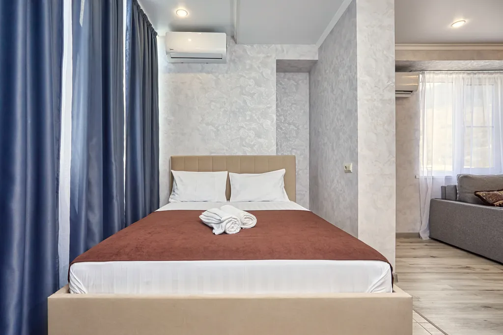 Уютная квартира в центре города с видом на море