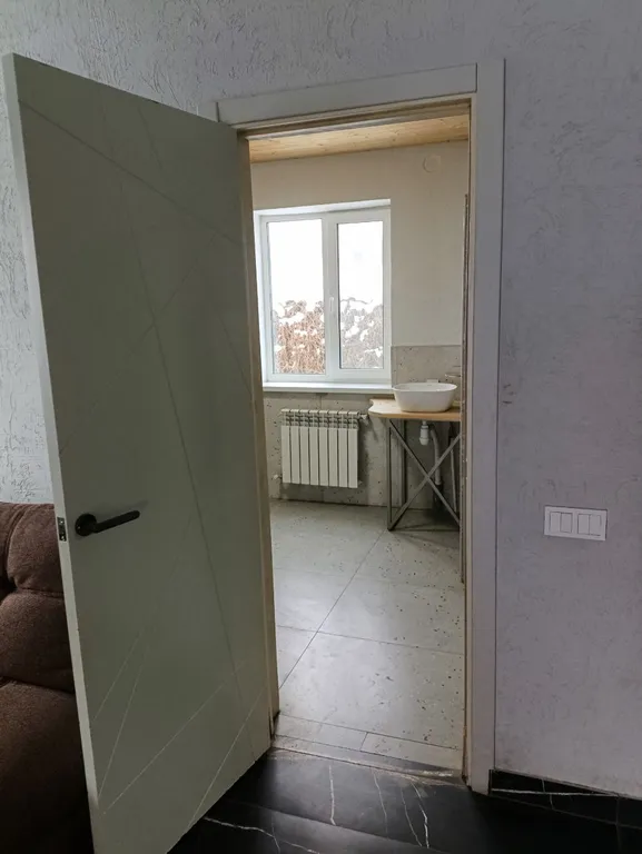 Уютный дом у озера