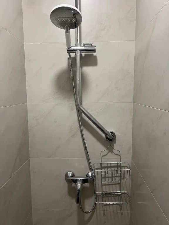 Уютная квартира с видом на морской порт и горы