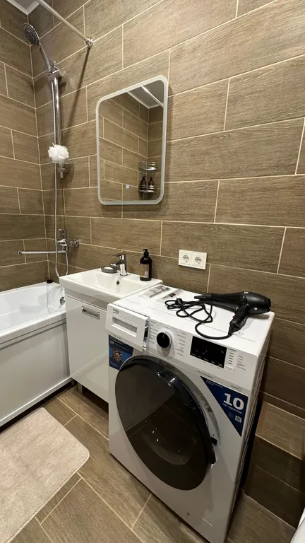 Стильная уютная новая квартира