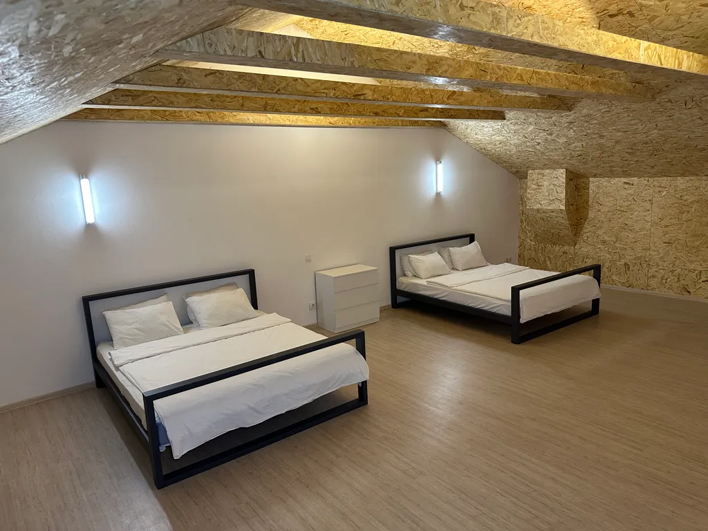 Двухэтажные апартаменты с балконом Столица 2313