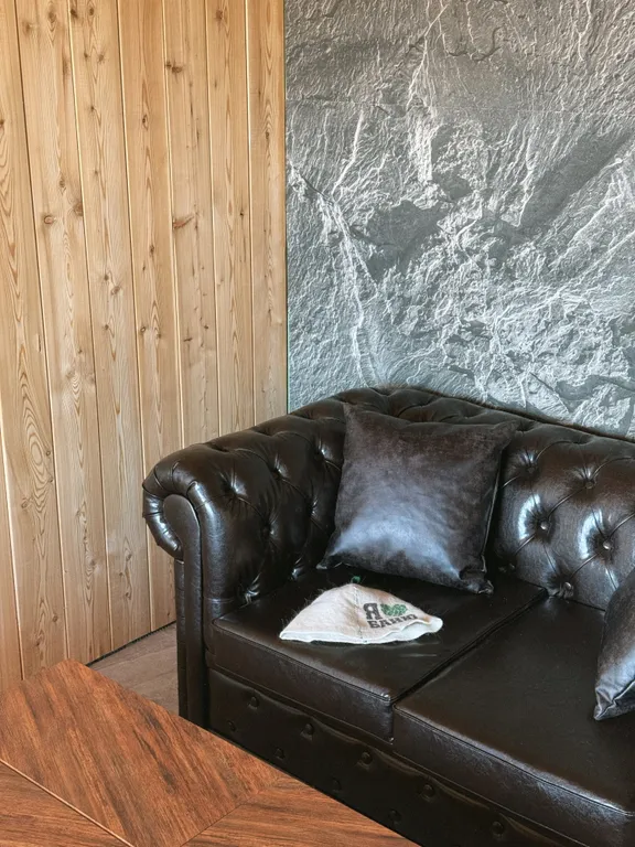 Дом с видом на озеро рядом с Ладожскими шхерами