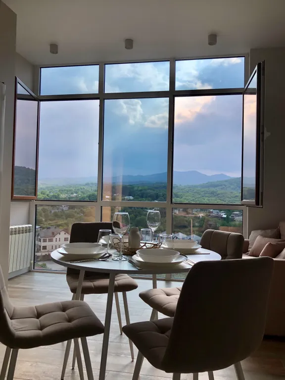 Новая квартира в центре с панорамным видом