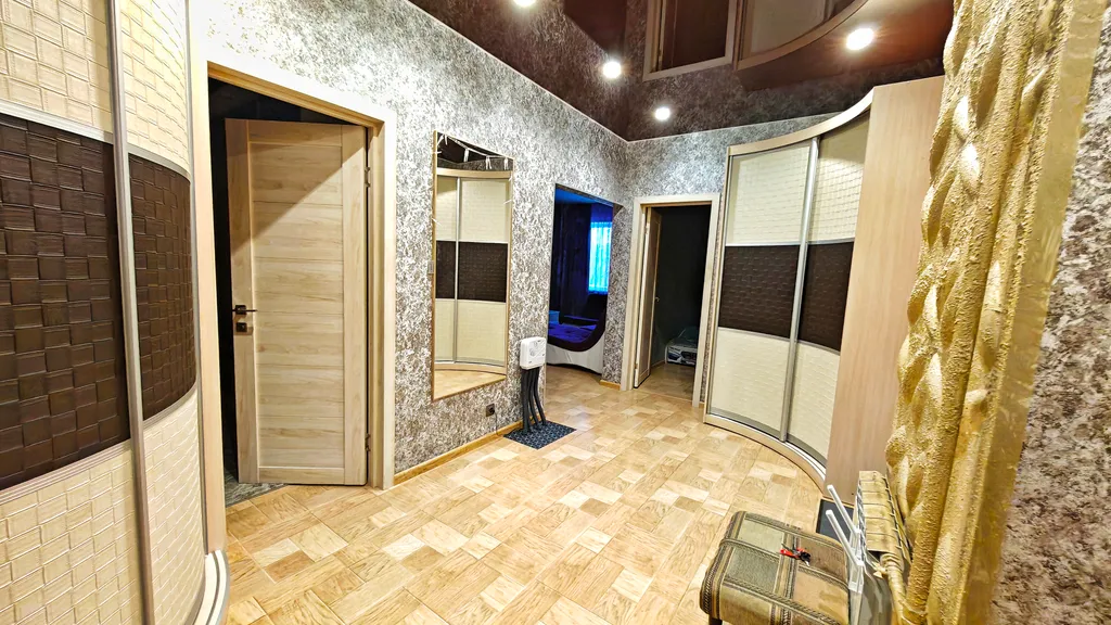 Трёхкомнатная квартира с большой кухней-гостиной возле Биг Вуд