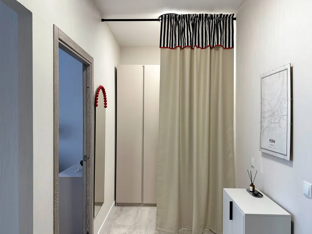 Стильная квартира в доме у озера