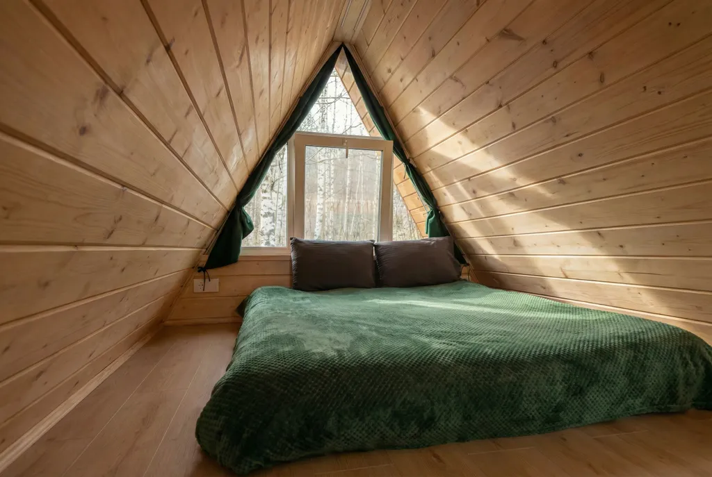 Уютный домик на берегу реки Косьва