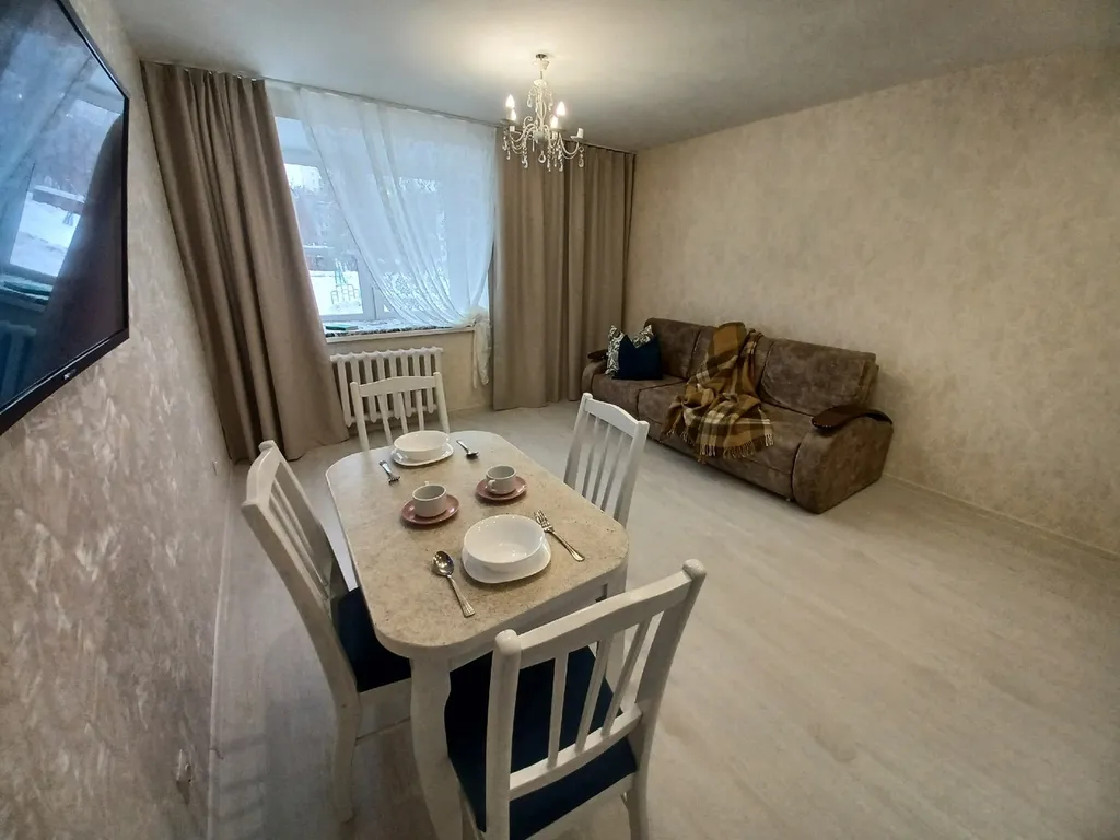 Уютная трехкомнатная квартира в центре Кирова