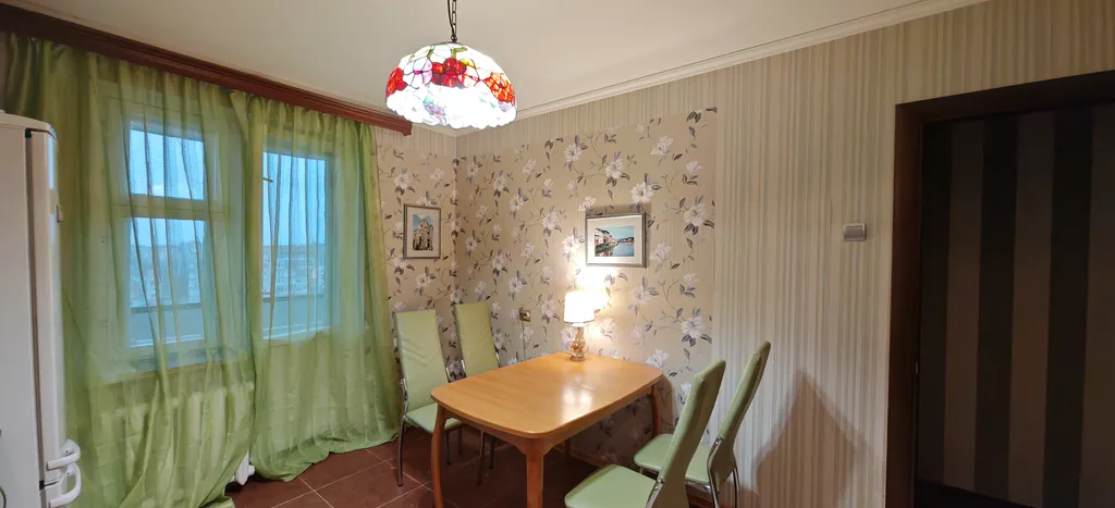 Трёхкомнатная квартира у ледового