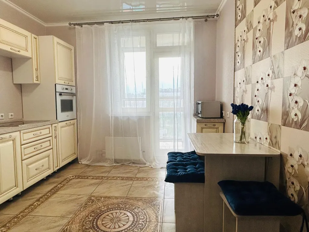 Квартира Квартира рядом с торговым центром планета — Красноярск