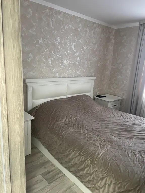 Современная квартира двухкомнатная в центре