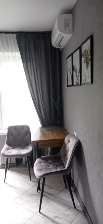 Шикарная двушка с панорамным балконом!