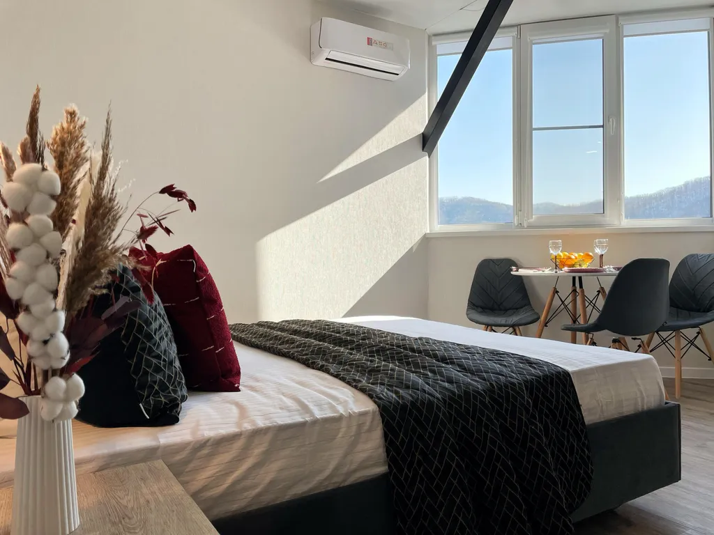 Студия в 3 минутах до моря с видом на горы