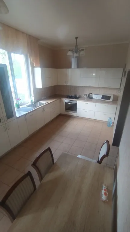 Весь первый уютный этаж с видом на природу