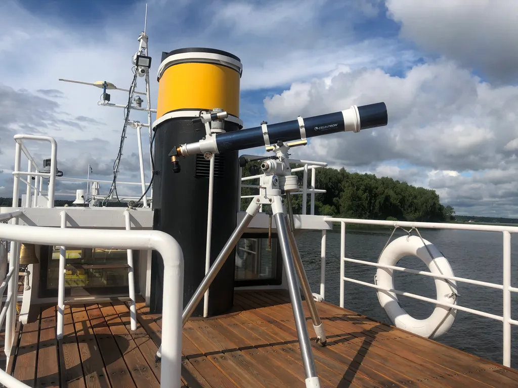 Теплоход для проживания