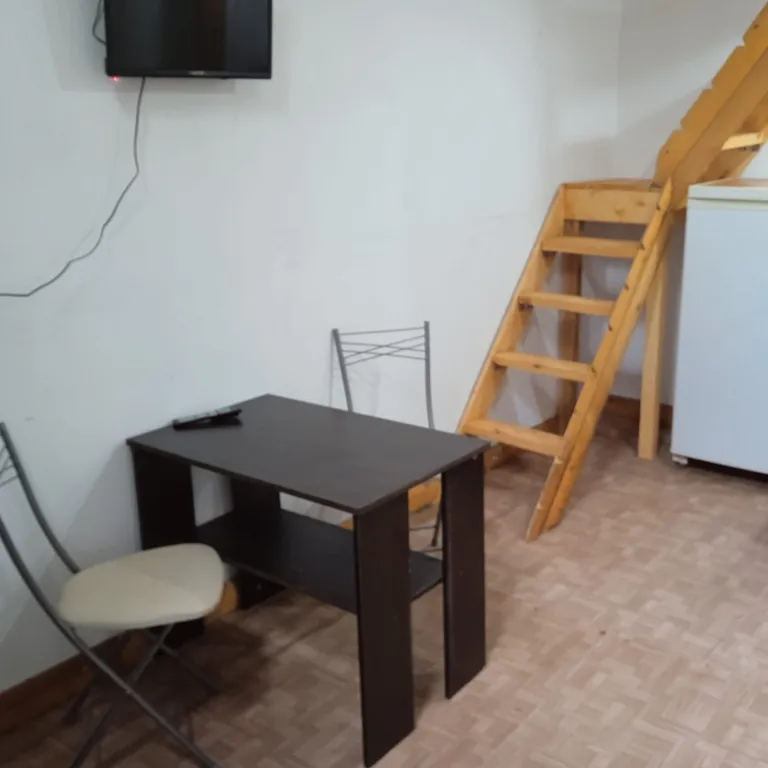 Домик у озера