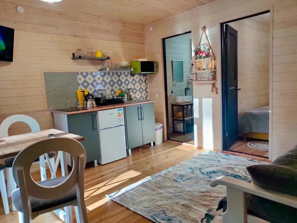 Коттедж Гостевые домики в стиле барн Hill bee — Архыз