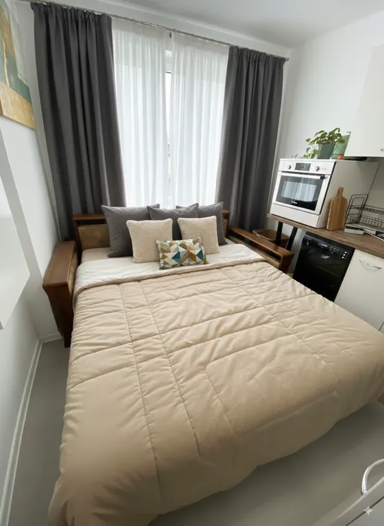 Однушка с видом на море