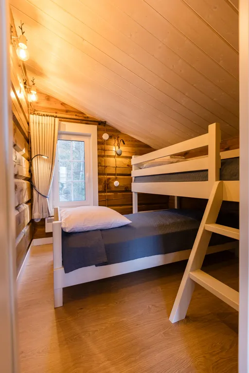 Коттедж Дом Избушка на берегу реки Свирь — Лодейное Поле