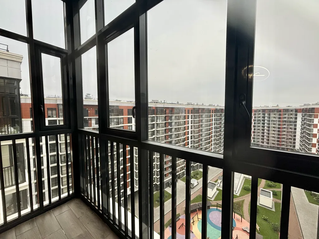 Квартира оттенки Петербурга с парковкой