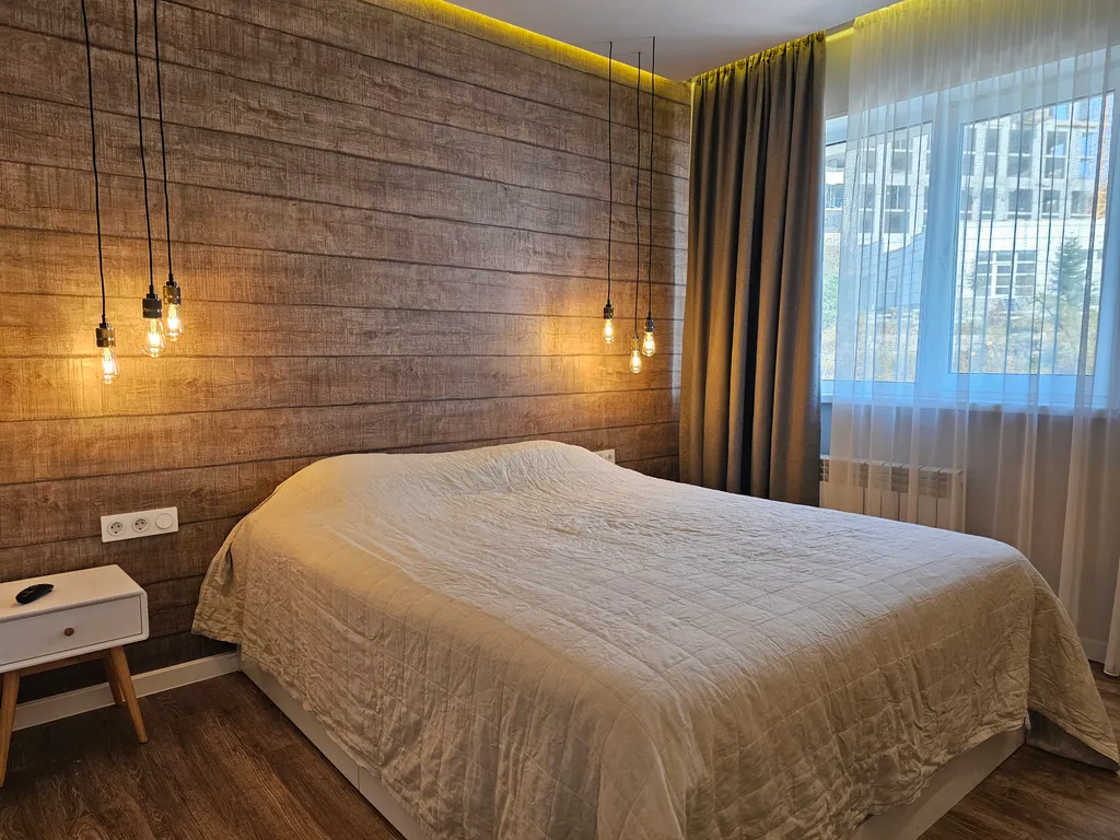 2х.ком.кв.  85.кв.м  в Центре вид на море и город , район Фуникулёра