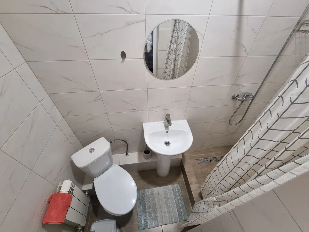 Комната в доме с отдельным входом