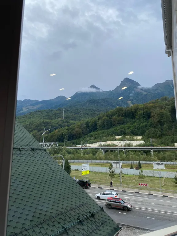 Евродвухкомнатный апартамент с видом на горы