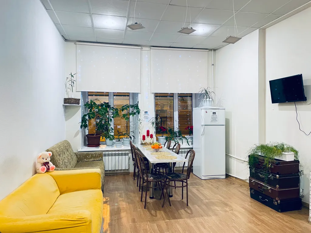 Central house hostel санкт-петербург. Петербург проспект римского-корсакова д 3 отель централ хаус. Central house санкт петербург. Трехместные номера в гостиницах санкт-петербурга. Хостел central house.