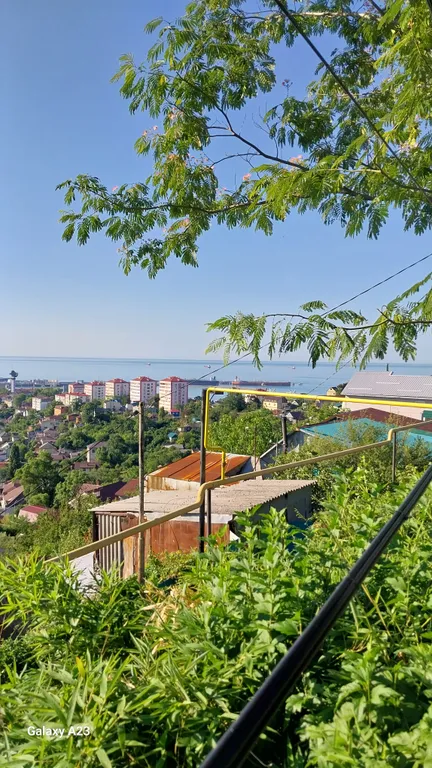 Домик с видом на море