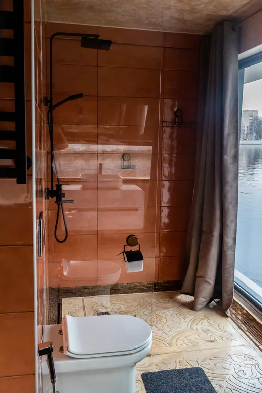 Дом на воде на Петроградской