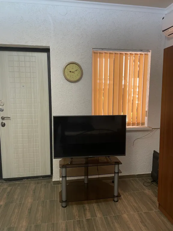 Коттедж Уютный четырёхместный домик — Гагра