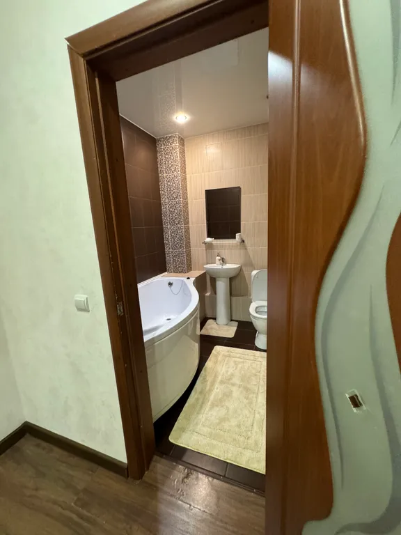 Квартира Квартира с кроватью king-size и огромной плазмой — Новосибирск