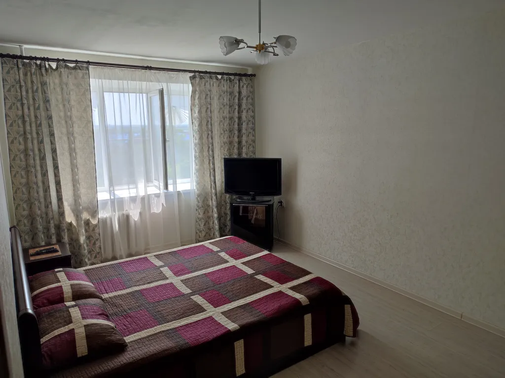 2-комнатная Квартира — аренда посуточно в Ейск