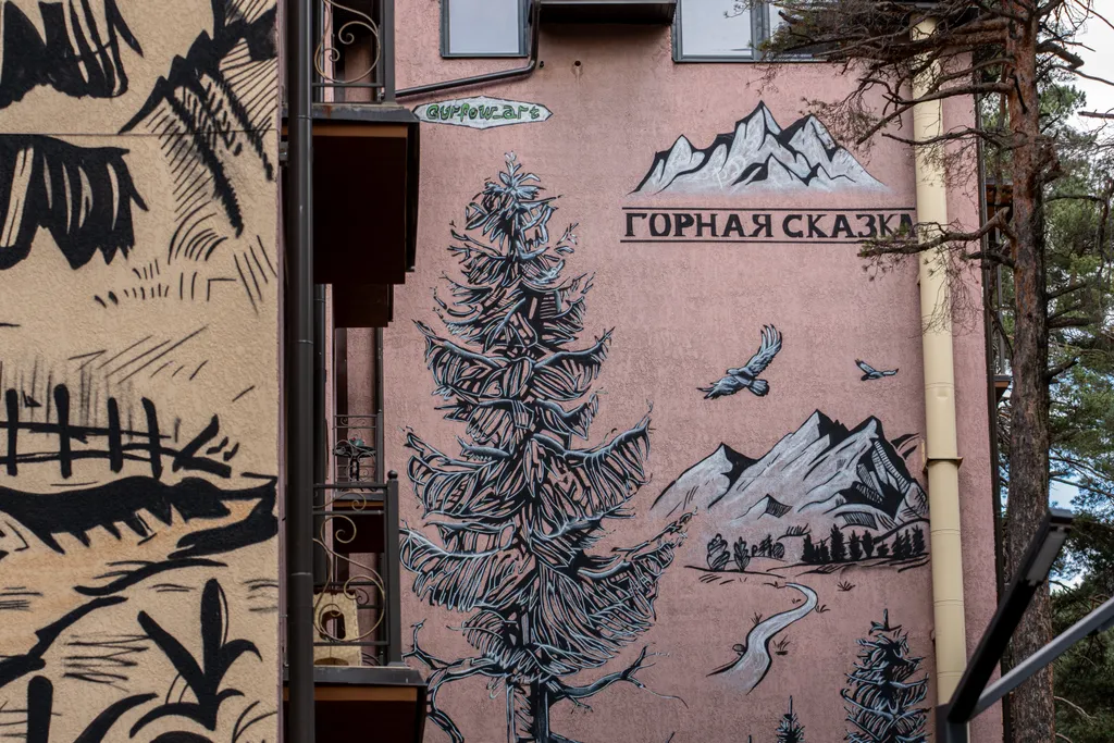 Яркая квартира в ЖК Горная сказка