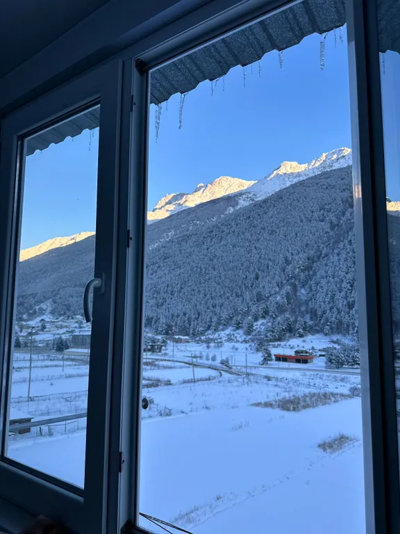 Уютная квартира с видом на горы