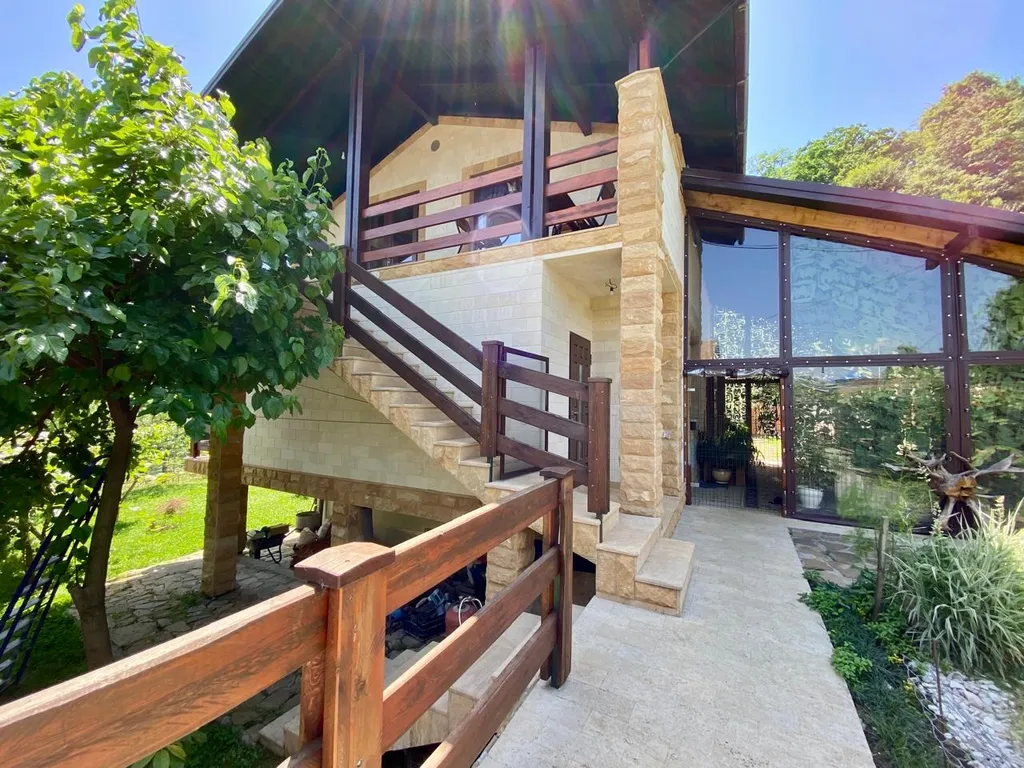 Коттедж Дом у леса — Сочи