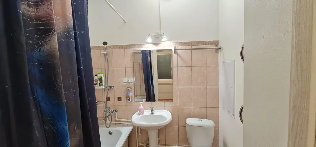 Уютная квартира с кондиционером и отдельной спальней